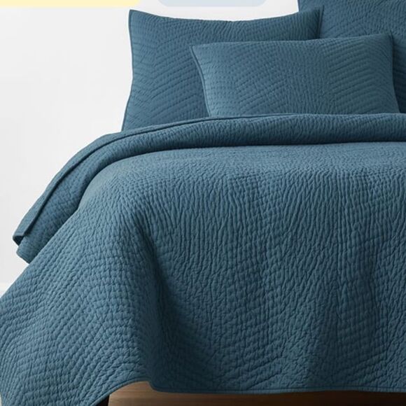 The Company Store Company Cotton King Voile Quilt in Pacific Blue. NWT! - Picture 1 of 11